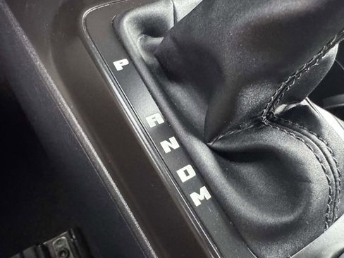 Used 2024 Ford Bronco Wildtrak image 41