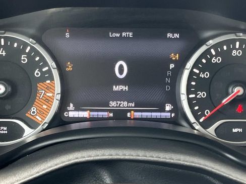 Certified 2022 Jeep Renegade Latitude w/ Convenience Group AWD/4WD image 44