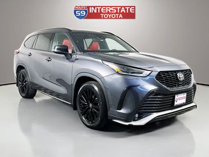 Used 2023 Toyota Highlander XSE