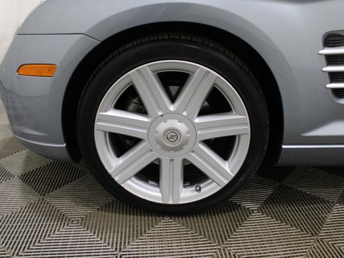 Used 2005 Chrysler Crossfire Limited image 27