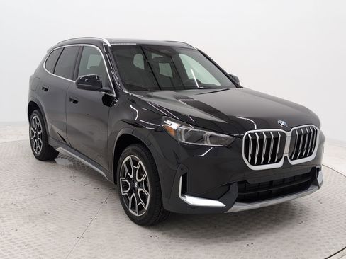 Used 2025 BMW X1 xDrive28i w/ Premium Package image 18