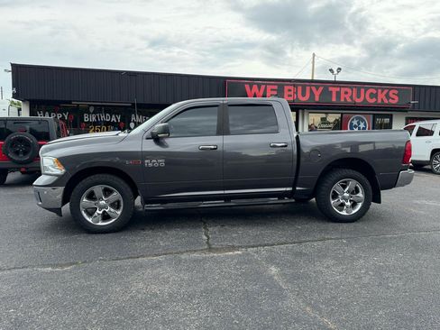 Used 2016 RAM 1500 Big Horn AWD/4WD image 2