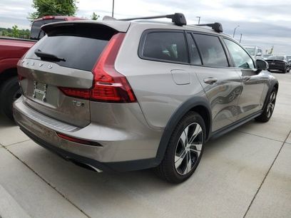 Used 2020 Volvo V60 T5 Cross Country w/ Protection Package Premier