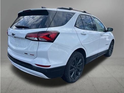 Used 2024 Chevrolet Equinox RS w/ RS Leather Package image 5