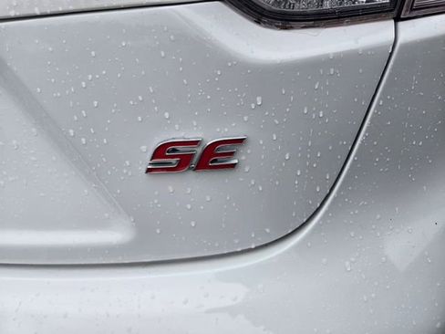 Used 2022 Toyota Corolla SE FWD image 12