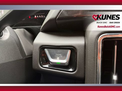 Used 2025 GMC Yukon XL Elevation w/ Elevation Premium Package AWD/4WD image 33