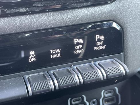 Used 2022 RAM 1500 Big Horn RWD image 32