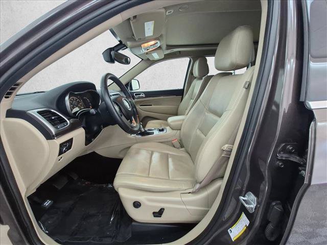 Used 2018 Jeep Grand Cherokee Limited w/ Luxury Group II AWD/4WD image 17