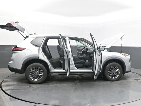 Certified 2024 Nissan Rogue S AWD/4WD image 43