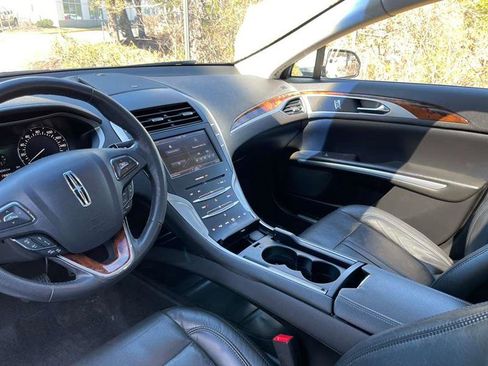 Used 2013 Lincoln MKZ image 62