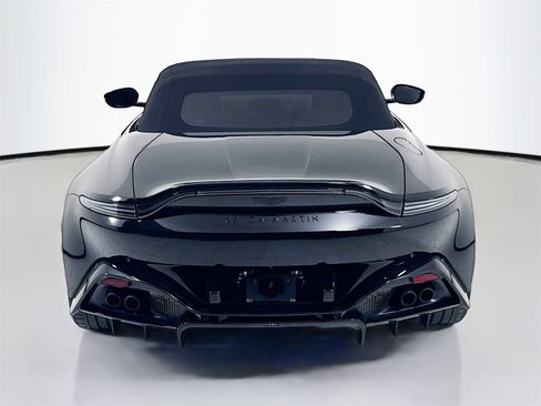 Used 2023 Aston Martin V8 Vantage Roadster image 6