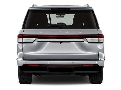 Used 2025 Lincoln Navigator Reserve w/ Jet Appearance Package AWD/4WD image 6