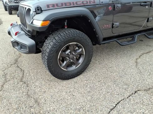 Used 2021 Jeep Gladiator Rubicon AWD/4WD image 4