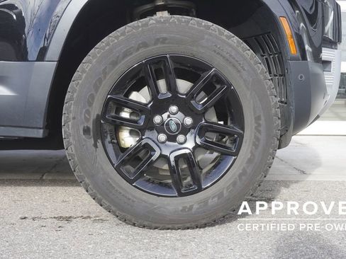 Used 2025 Land Rover Defender 110 S image 35