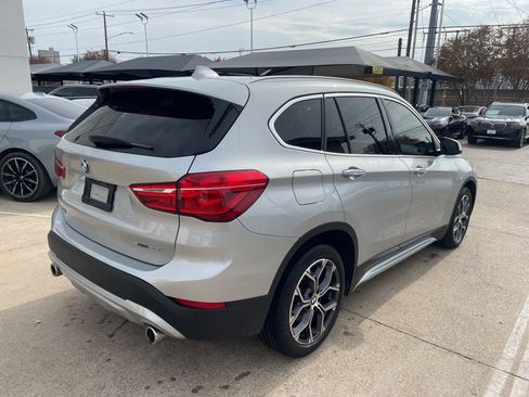 Used 2021 BMW X1 xDrive28i w/ Convenience Package image 5