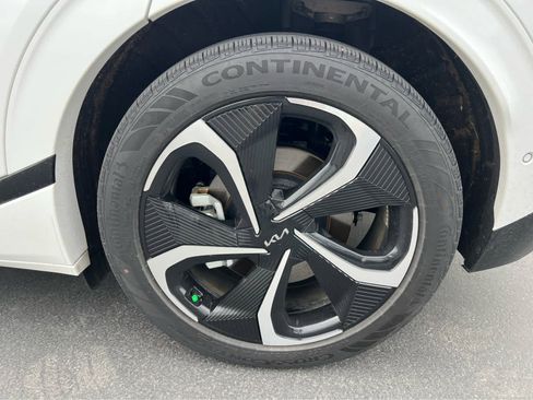 Used 2024 Kia EV6 GT-Line image 14