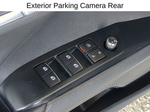 Used 2019 Toyota Camry XSE image 26