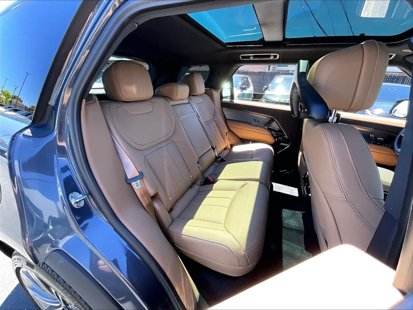 New 2026 Land Rover Range Rover Sport SE AWD/4WD image 27