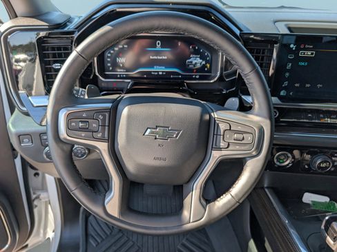 Used 2023 Chevrolet Silverado 1500 LT Trail Boss w/ Protection Package image 20