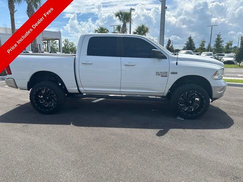 Used 2019 RAM 1500 Classic SLT AWD/4WD image 5
