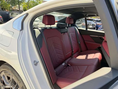 Used 2026 BMW 530i xDrive AWD/4WD image 14