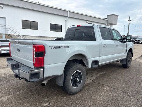 Used 2025 Ford F250 Lariat w/ Lariat Ultimate Package AWD/4WD image 7