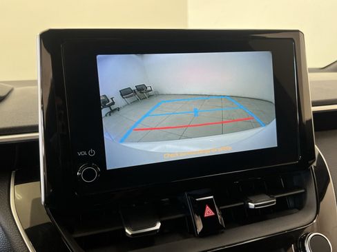 Used 2025 Toyota Corolla SE FWD image 18