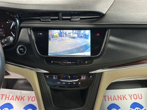 Used 2017 Cadillac XT5 Luxury w/ Driver Awareness Package AWD/4WD image 24