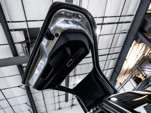 Used 2011 Mercedes-Benz SLS AMG Coupe image 36