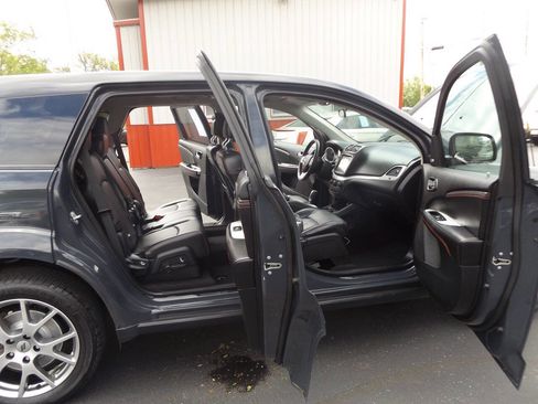 Used 2018 Dodge Journey GT AWD/4WD image 19