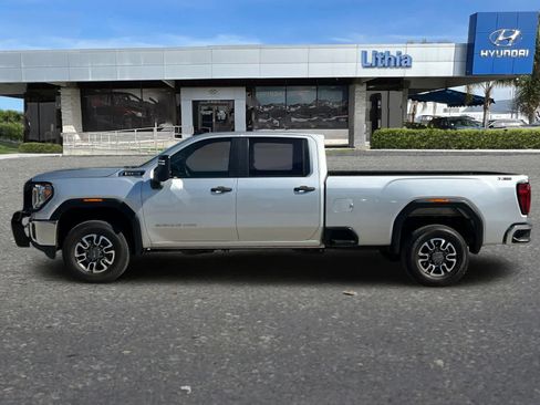 Used 2021 GMC Sierra 3500 4x4 Crew Cab w/ Gooseneck/5TH Wheel Package image 6