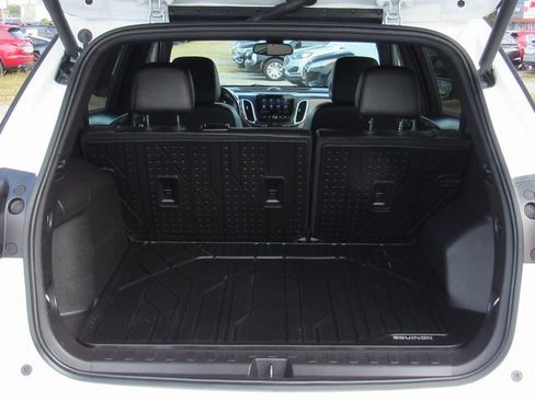 Used 2024 Chevrolet Equinox Premier image 6