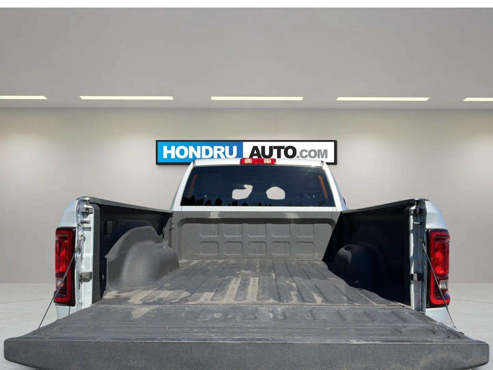 Used 2026 RAM 2500 Big Horn AWD/4WD image 9