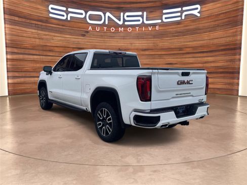 Used 2022 GMC Sierra 1500 AT4 w/ Technology Package image 3