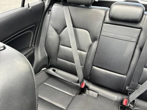 Used 2019 Mercedes-Benz GLA 250 4MATIC image 12