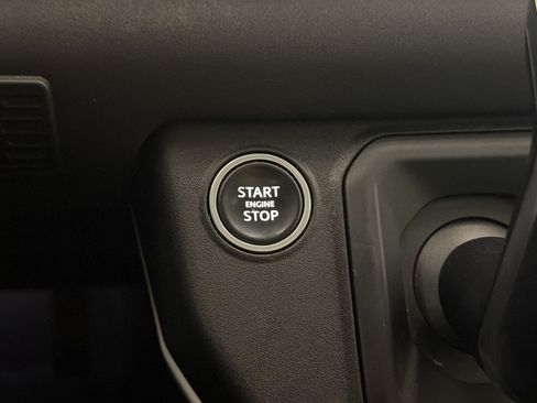 Used 2020 Land Rover Defender 110 SE AWD/4WD image 26