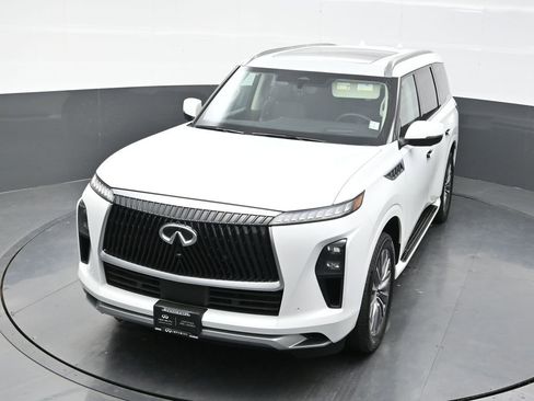 Used 2025 INFINITI QX80 Sensory image 27