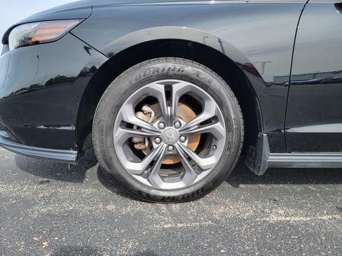 Certified 2023 Honda Accord EX image 17