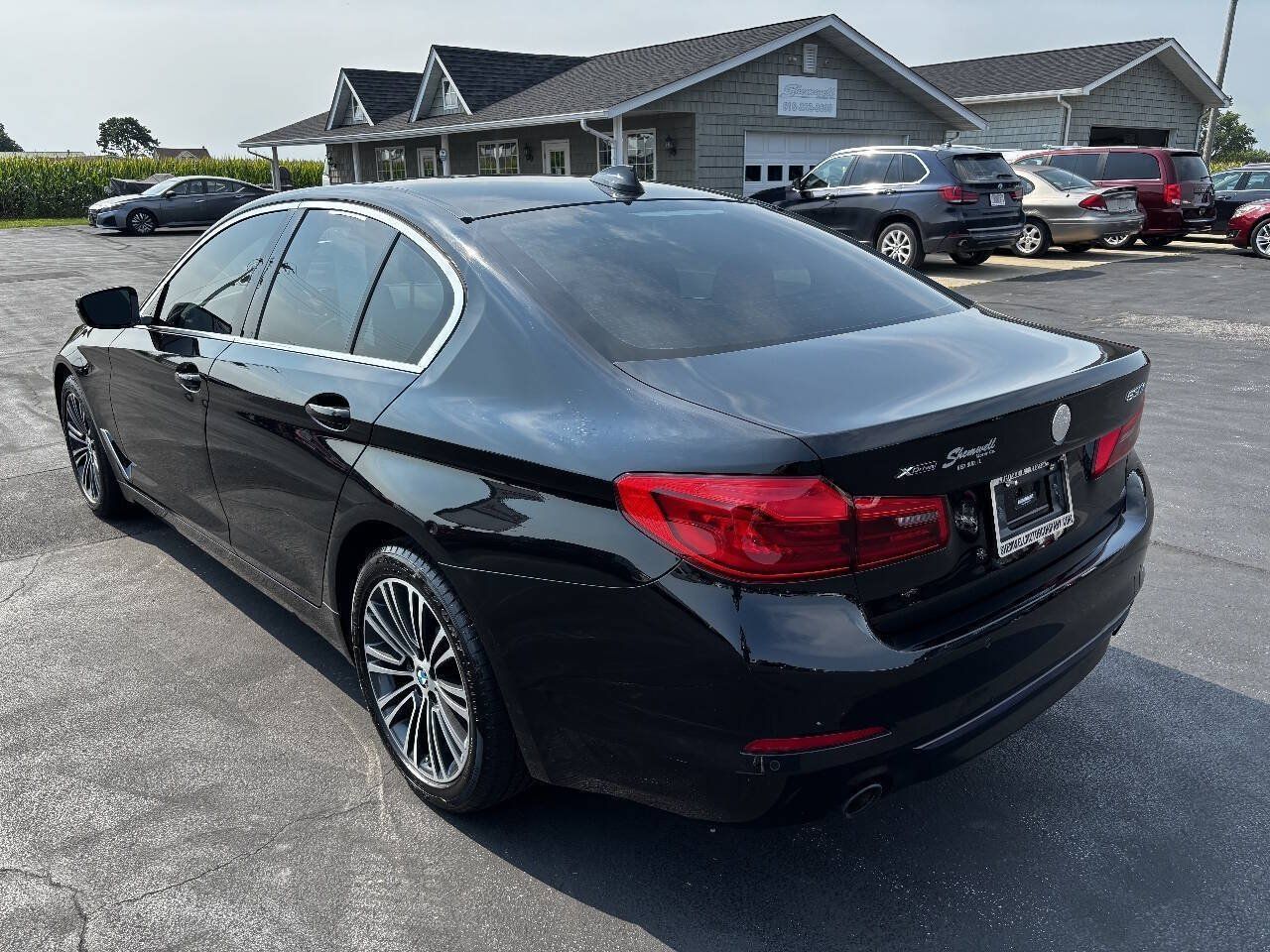 Used 2019 BMW 530i xDrive w/ Convenience Package AWD/4WD image 6