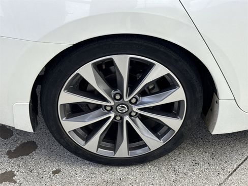 Used 2021 Nissan Maxima Platinum w/ Sport Mat Group image 46