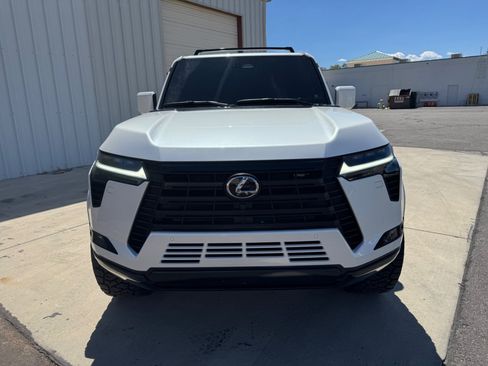 Used 2026 Lexus GX 550 w/ Accessory Package (ZB) AWD/4WD image 6
