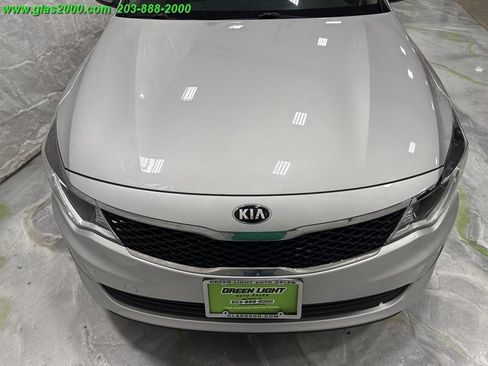 Used 2017 Kia Optima LX image 18