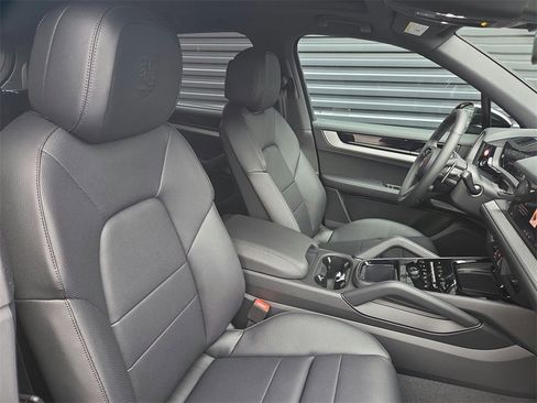 New 2026 Porsche Cayenne E-Hybrid image 19