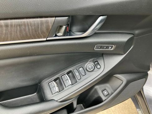 Used 2021 Honda Accord EX-L image 26