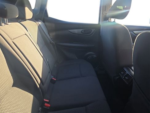 Certified 2021 Nissan Rogue Sport S image 6