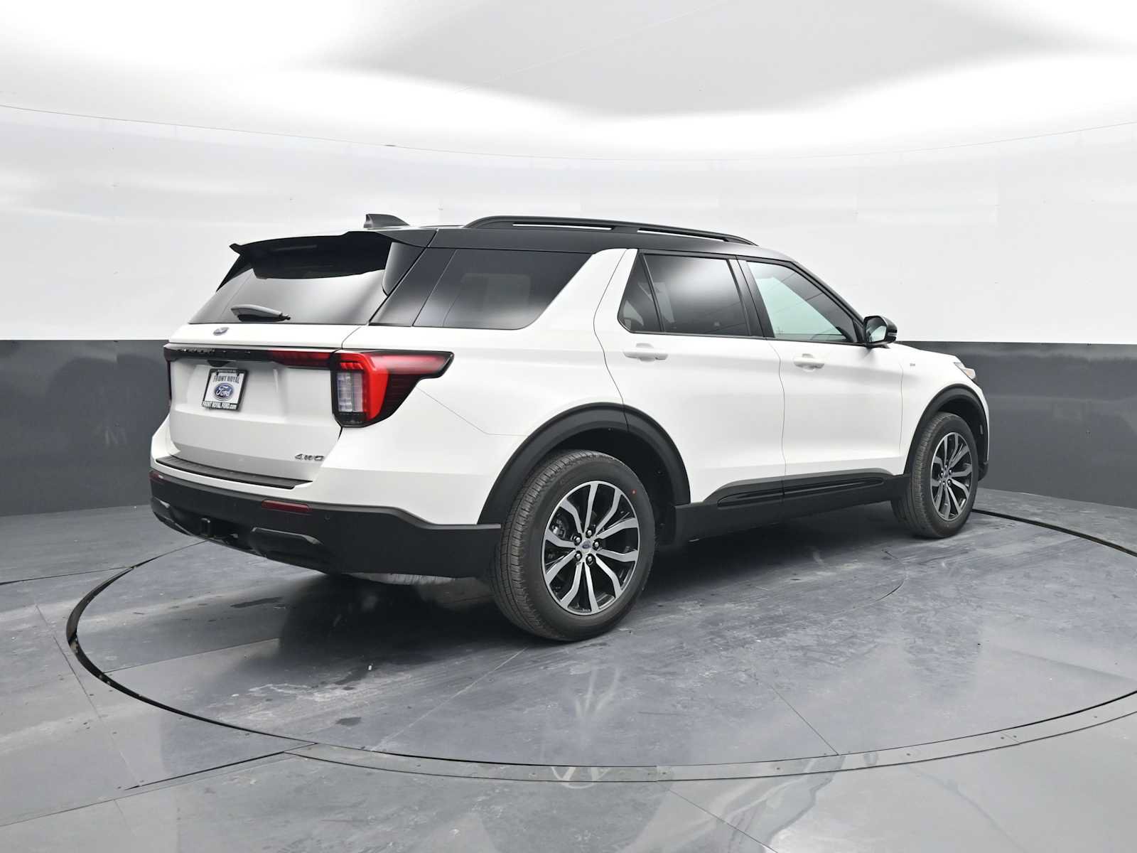New 2026 Ford Explorer ST-Line AWD/4WD image 8