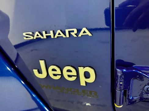 Used 2019 Jeep Wrangler Unlimited Sahara w/ Safetytec Group AWD/4WD image 25