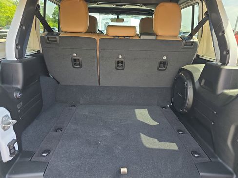 Used 2023 Jeep Wrangler Unlimited Rubicon 4xe w/ Cold Weather Group image 14