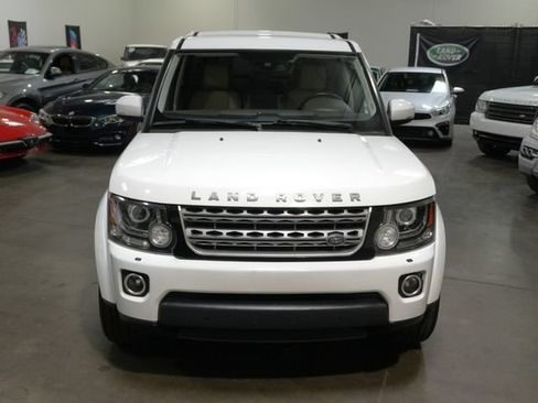 Used 2016 Land Rover LR4 HSE AWD/4WD image 3