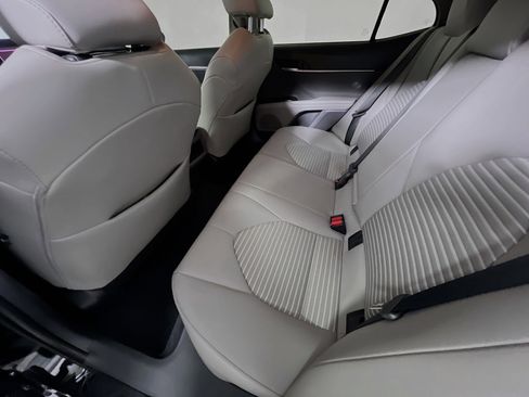 Used 2024 Toyota Camry SE FWD image 28